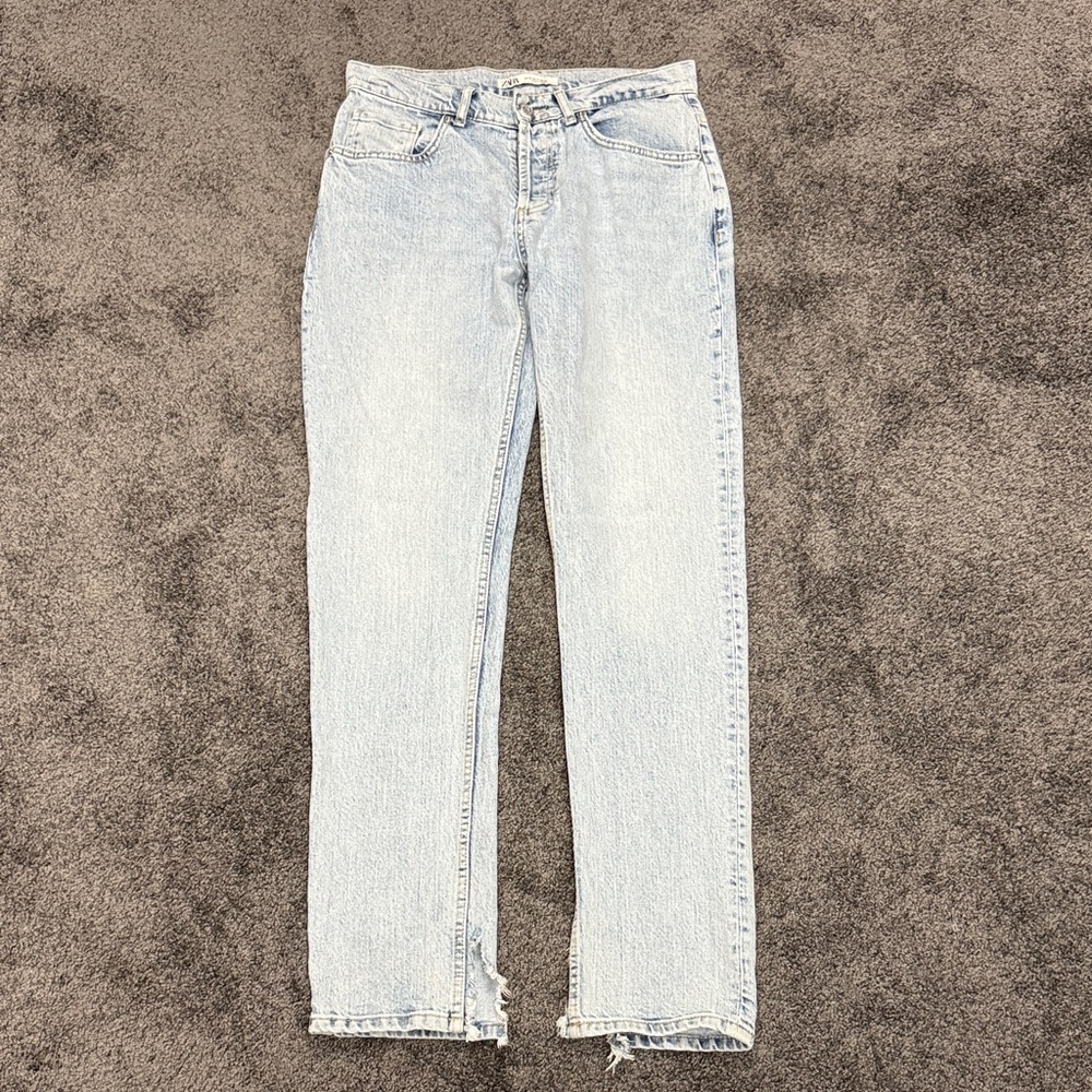 Zara Men’s Light Blue Straight Leg Jeans